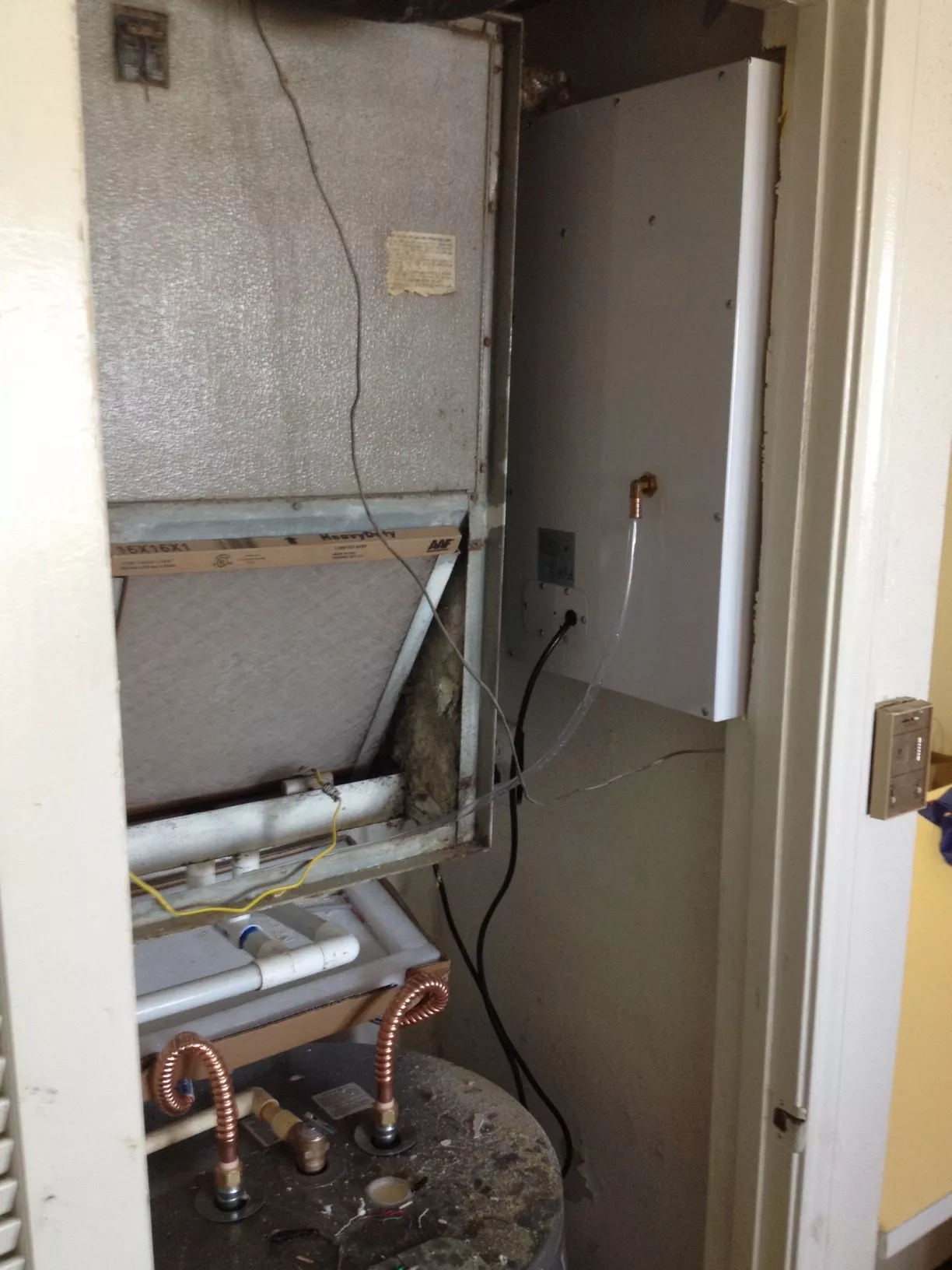 Dehumidifier from the back